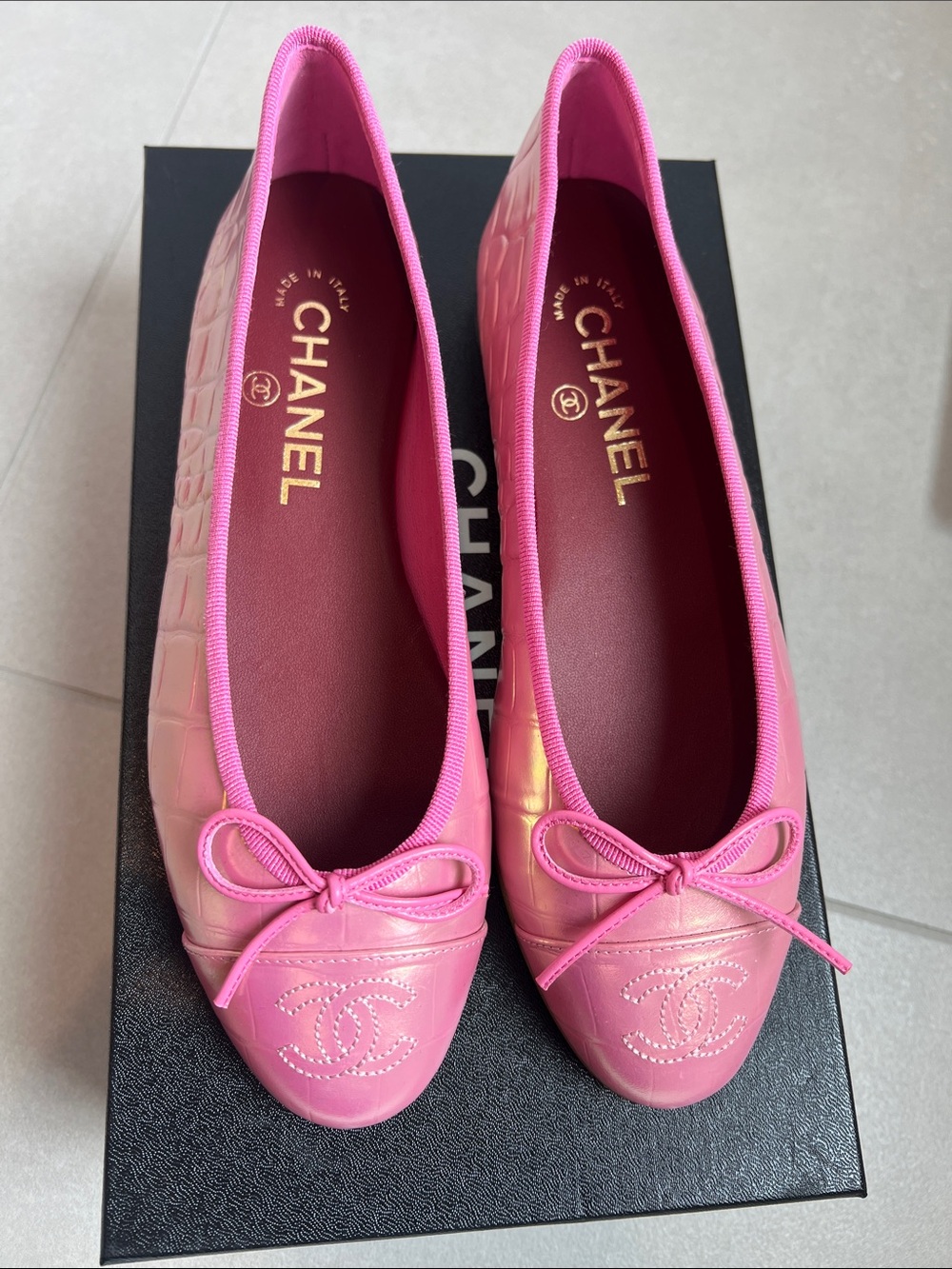 Chanel pink croc ballet flats size 36.5 26K